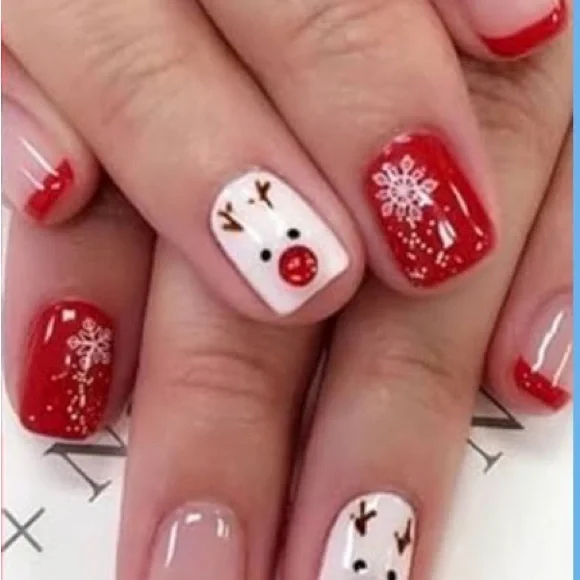 Reindeer & Snowflake Press On Nails | Red & White Christmas Nails - Picture 2 of 3